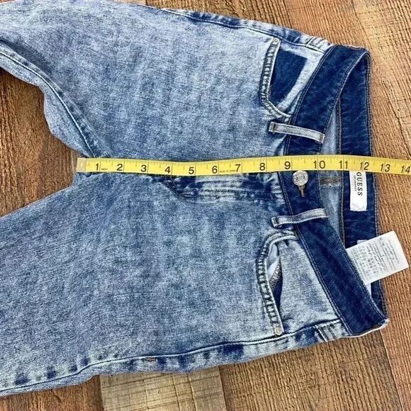 Guess 1981 Skinny Jeans - Picture 8 of 8